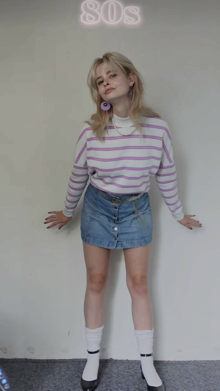 Casual 80s Fashion, Retro Pastel Outfit, 80s Mini Skirt Outfit, 80s High School Outfits, 1980s School Fashion, 1985 Fashion Woman Outfit, 80s Fashion Pastel, 80s Style Outfits For Women, 80s Everyday Fashion