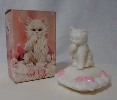 Perfume Beautiful, Cat Perfume, Avon Decanters, Avon Bottles, Avon Perfume Bottles, Avon Cosmetics, Avon Collectibles, Avon Perfume, Pretty Cat