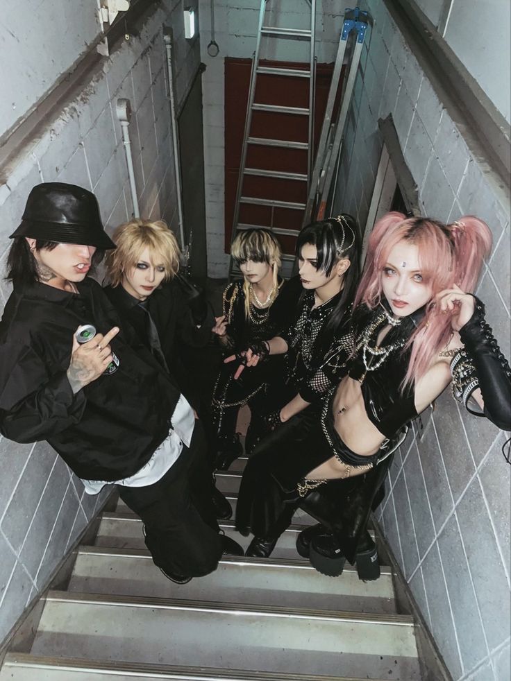 Jiluka Group Photo, Visual Kei Outfits Aesthetic, Simple Vkei Outfit, Vkei Inspired Outfits, Casual Visual Kei, Japanese Rock Fashion, J Rock Fashion, V Kei Outfits, Angura Kei Aesthetic