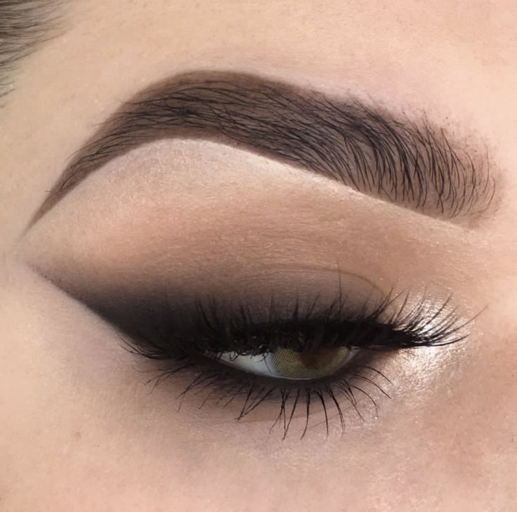 Machiaj Smokey Eyes, Mekap Mata, Cat Eye Makeup, Eye Makeup Pictures, Smink Inspiration, Eye Makeup Designs, Makijaż Smokey Eye, Fancy Makeup, Makeup Eye Looks