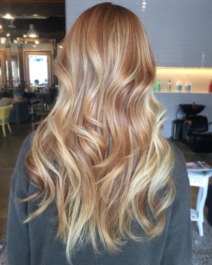 Strawberry blonde balayage by Mari at baroque salon Tacoma, WA Blond Bayalage, Strawberry Blonde Hair Color, Blond Balayage, Strawberry Blonde Hair, Hair Color Shades, Balayage Hair Blonde, Blonde Hair Looks, Brown Blonde Hair, Long Blonde