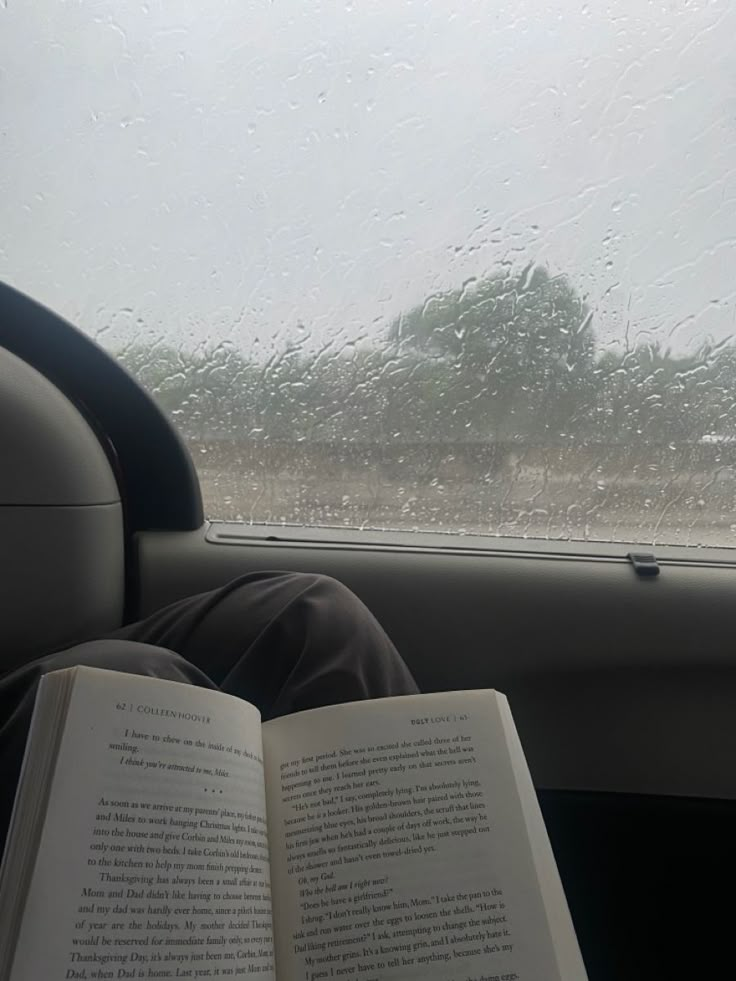 Rainy day reading ugly love perfect timing weather Rain And Reading Aesthetic, Reading Rain Aesthetic, Reading In Rain Aesthetic, Reading Place Aesthetic, Reading While Raining Aesthetic, Reading On A Rainy Day, Reading And Rain Aesthetic, Books And Rain Aesthetic, Reading Asthetic Picture