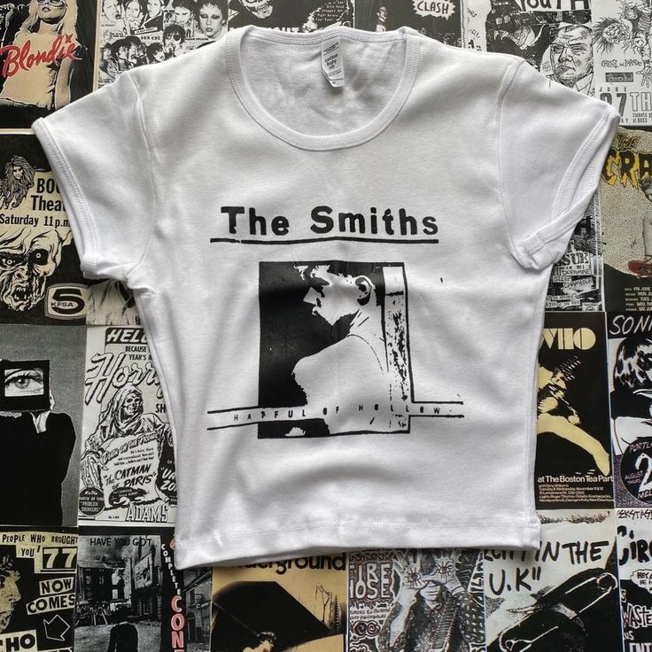 The Smiths Clothes, Gothic Vintage Aesthetic, Paint Patterns, White Crop Tops, Geometric Clothing, Xmas List, Gothic Vintage, Gift Inspo, The Smiths