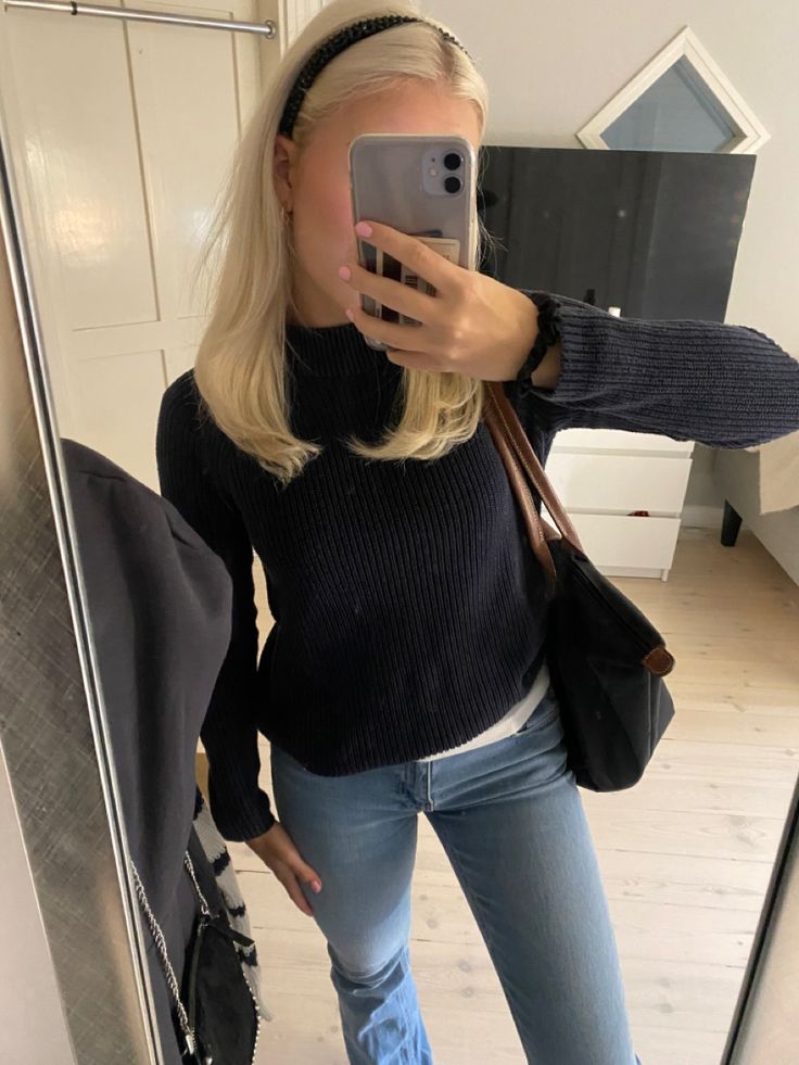 Black Shirt Outfits, Stockholm Style, Black Long Sleeve Shirt, Little Outfits, Stockholm Fashion, Winter Fits, 2014 Fashion, Outfit Inspo Fall, Outfits Aesthetic