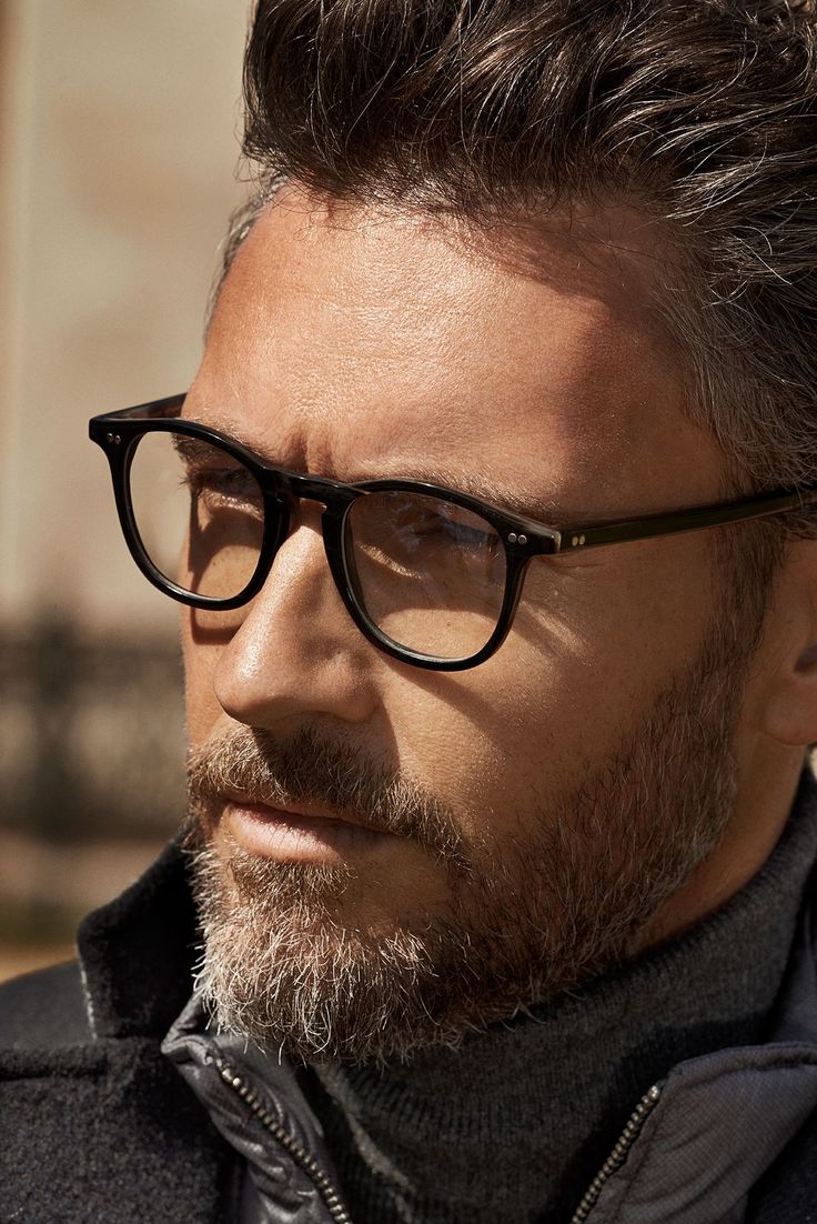 Glasses Frames Trendy, Mens Glasses Fashion, Trendy Glasses, Hackett London, Wearing Glasses, Hair And Beard Styles, Beard Styles, Mens Glasses, Ray Ban Sunglasses