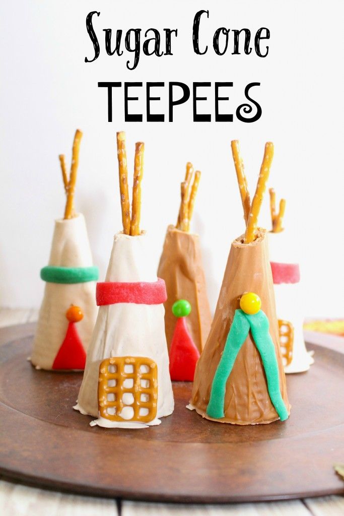 Sugar Cone Teepees - seriously how perfect are these Thanksgiving treats? These would be awesome for kids to decorate in school for their classroom party or over the holidays when they are at home in the kitchen! Kids Thanksgiving Party, Thanksgiving Party Food, Cooking In The Classroom, Thanksgiving School, Thanksgiving Classroom, Sugar Cones, Thanksgiving Break, Thanksgiving Treats, Teepee Kids