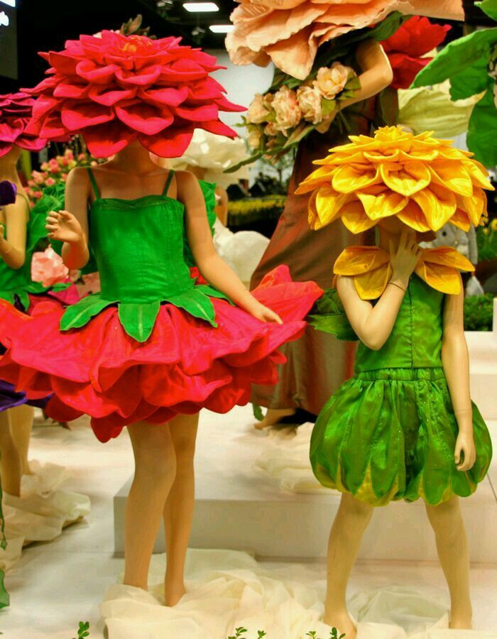 Carnaval vestida de flor Flower Costumes, Costume Fleur, Costume Carnaval, Flower Costume, Skirt Diy, Diy Kostüm, Wonderland Costumes, Theatre Costumes, Fairy Costume