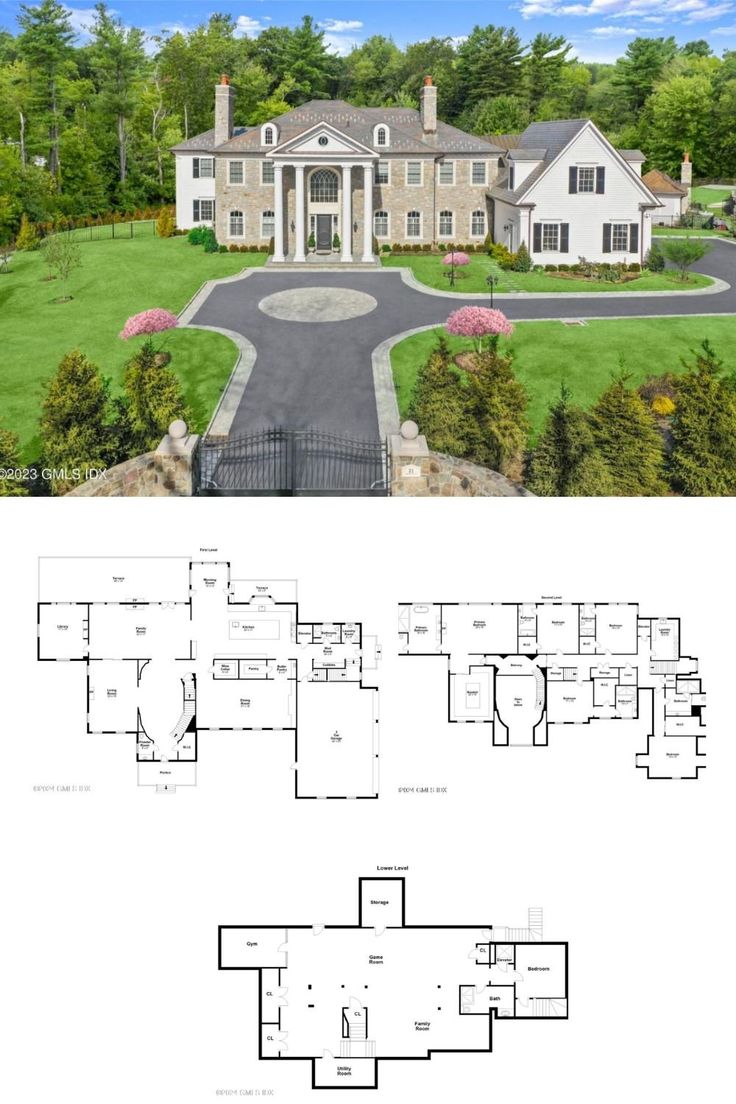 the floor plan for this house is very large and has lots of room to put in it