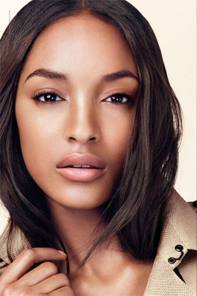 Natural Makeup For Black Women, Make Up Nude, Soft Natural Makeup, Iman Cosmetics, 4c Hair Care, Burberry Beauty, Minimal Makeup Look, Minimal Makeup, Dewy Skin