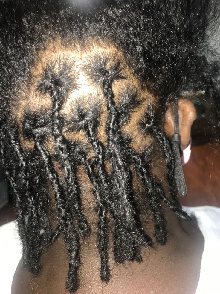 Interlocking Locs, Instant Locs, Short Locs, Crochet Needle, Micro Crochet, Short Locs Hairstyles, Crochet Needles, Locs Hairstyles, Brown Skin