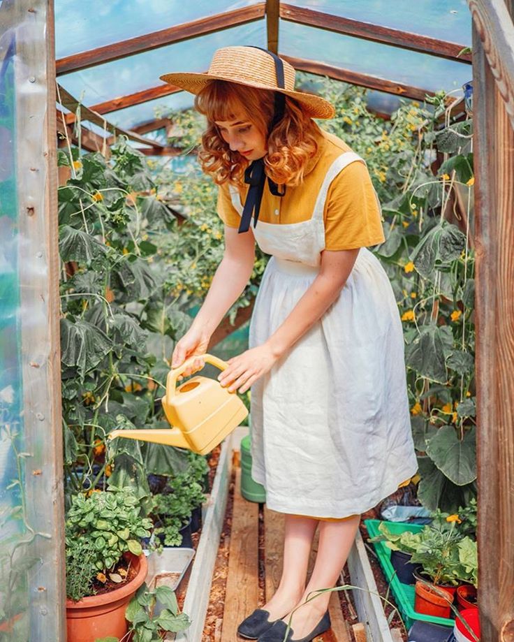 Planting Pose Reference, Gardener Pose Reference, Farmer Pose Reference, Gardening Pose, Cute Gardening Outfits, Gardener Aesthetic Outfit, Farming Fashion, Gardening Attire, Gardener Outfit