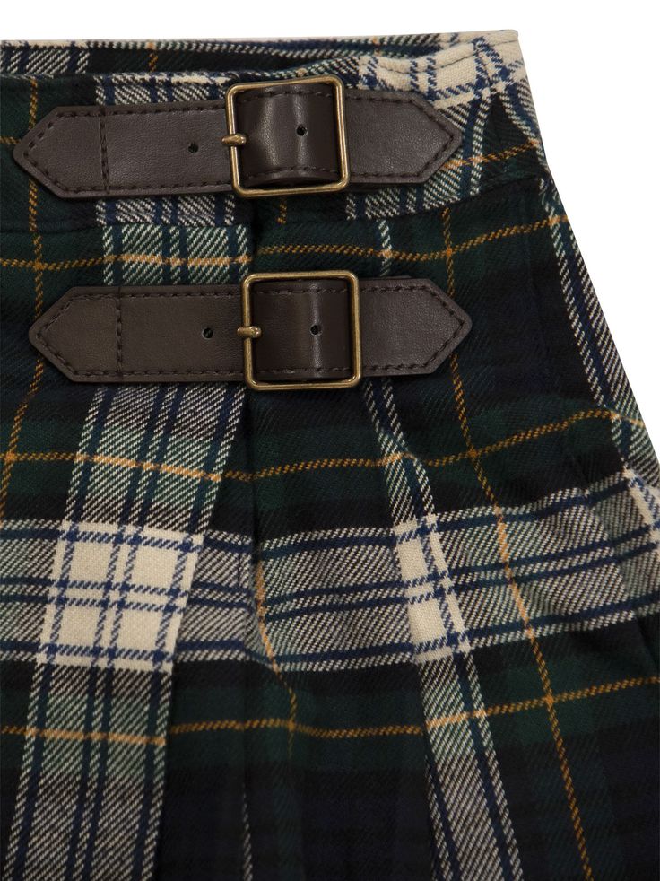 This cotton skirt offers a charming preppy look with faux leather buckles, well-defined flat pleats and the season's plaid pattern. - Two faux leather buckle fastenings on the left hip - Hook-and-eye fastener on inside of left hip - Button fastening on inside right hip - Adjustable straps with buttons on the inside for an optimal fit - All-over pleats DESIGNER ID: 313916502 001Composition: 100% Cotton Gender Crisis, Aesthetic Plaid, Designer Ralph Lauren, Spencer Hastings, Clothing Pieces, Style 2023, Ralph Lauren Logo, Preppy Look, Kenzo Kids