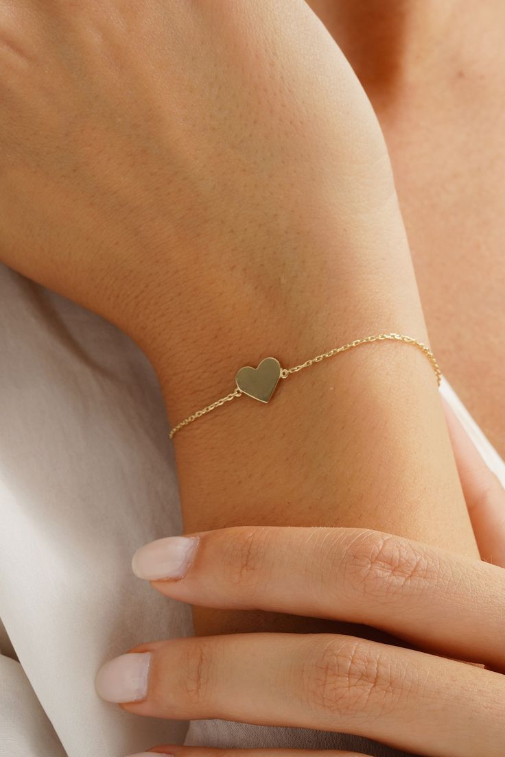 Girlfriend Bracelet Gift, Gold Bracelet For Women Classy, Bracelet For Girlfriend, Heart Bracelet Gold, Braclets Gold, Girlfriend Bracelet, Wedding Jewelry Simple, Gold Bracelet Simple, Gold Heart Bracelet