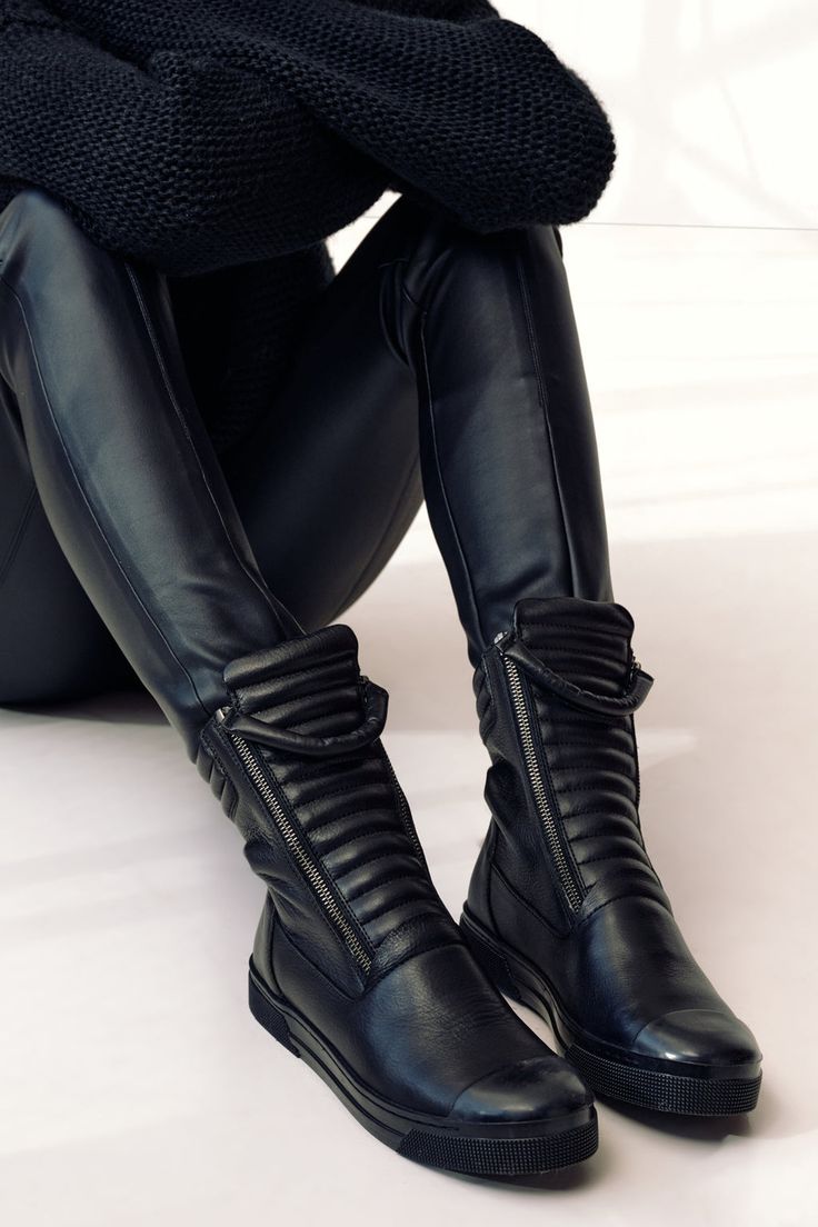 Karma Boots Zipper Boots, The A Team, Boots Shoes, Italian Leather, Black Boots, Leather Boots, Combat Boots, Sneaker Boots, Winter Outfits