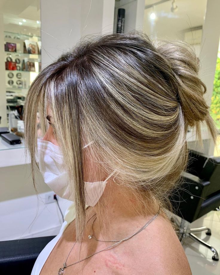 Cool Brown With Blonde Highlights, Short Highlighted Hair Blonde, Bright Highlights Brown Hair, Blond And Brown Highlights, Balayage Hair With Highlights, Blond Hair Highlights, Hairstyle Blonde Highlights, Blonde And Brown Hair Color Highlights, Light Brown Hair With Blonde Highlights