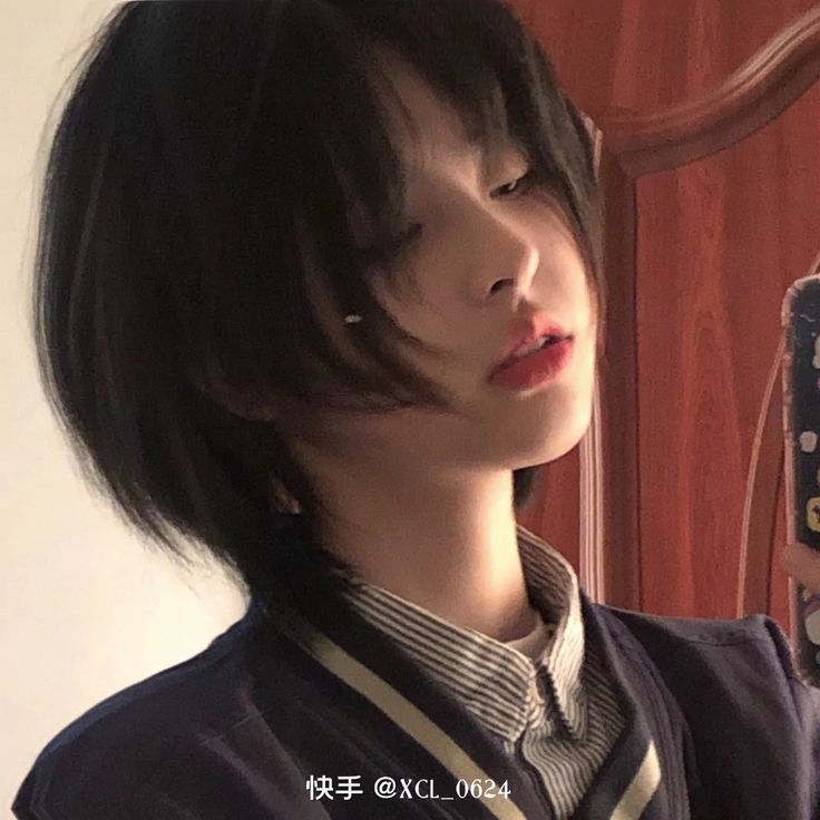 Justina Xie Short Hair, Justina Xie Hairstyles, Justina Xie, Korean Short Hair, Asian Short Hair, Hair Inspiration Short, Shot Hair Styles, Foto Poses, Girl Short Hair