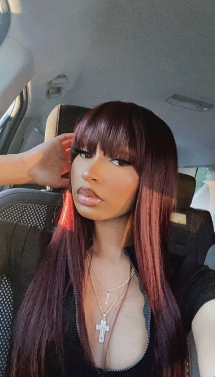 Fringe With Side Parting, Baddie Hair Color Ideas, Colored Hair Black Women, Frontal Hairstyles Ideas, Wig Hairstyles Ideas, Pelo Color Borgoña, Red Hair With Bangs, Wigs Black, Red Hair Inspo