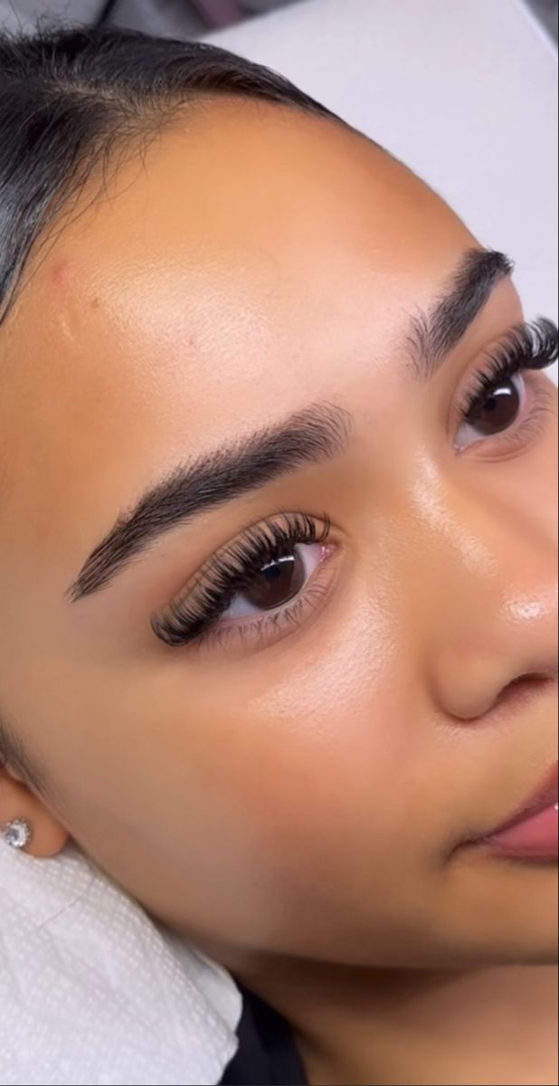 Natural Fake Eyelashes, Lashes Fake Eyelashes, Lashes Tutorial, Short Lashes, Lash Extensions Styles, Perfect Eyelashes, Pretty Lashes, Natural Eyelash Extensions, Long Eyelashes