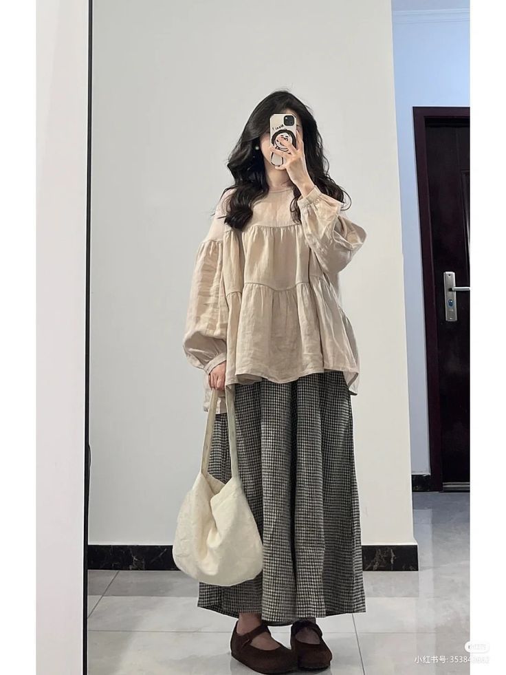 Mori Summer Outfits, Timeless Modest Fashion, Summer Modest Fashion Outfits, Vintage Librarian Outfit, Shapeless Outfit, Japanese Fashion 2023, Japanese Fall Outfits, Plus Size Japanese Fashion, French Woman Fashion