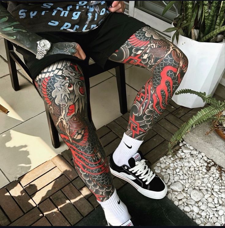 Hanya Leg Tattoo, Leg Sleeves Japanese, Japanese Sleeve Tattoos Leg, Yakuza Tattoo Leg, Japanese Traditional Leg Sleeve, Leg Sleeve Tattoo Japanese, Japan Leg Tattoo, Full Leg Japanese Tattoo, Japanese Full Sleeve Tattoo Design