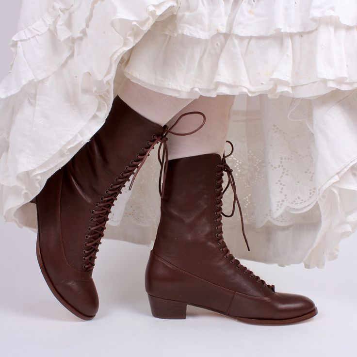 Victorian Boots Outfit, Cottagecore Boots, Lace Up Boot Outfit, Edwardian Boots, Brown Vintage Boots, Granny Boots, Victorian Boots, Beautiful Chocolate, White Stockings