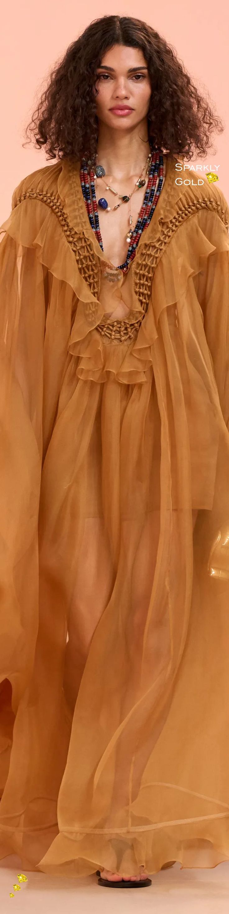 #Zimmermann #Spring2025 #Collection2025 #Runway #SparklyGold #HauteCouture #Fashion 2025 Spring, Spring 2025, Brown Fashion, Brown Gold, Fashion Ideas, Runway Fashion, Apricot, Mustard, Amber