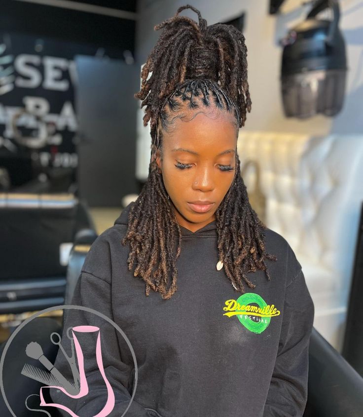 Loc Ponytail Styles Black Women, Retwist Hairstyles, Medium Locs Hairstyles, Locs Hairstyles For Women Long, Girl Loc Styles, Loc Ponytail Styles, Cute Locs Hairstyles, Loc Ponytail, Faux Locs Colored