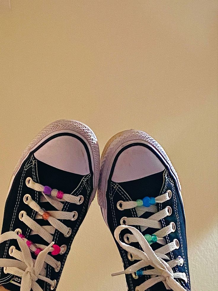 pink and blue beads on converse laces Pink And Blue Converse, Converse Beads On Laces Words, Beads In Converse, Shoes Beads On Laces, Shoe Laces With Beads, Shoe Beads Laces, How To Put Beads On Shoe Laces, Converse With Beads On Laces, Converse Beads On Laces