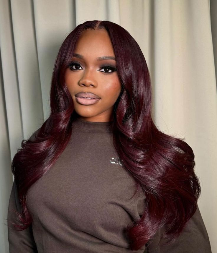 Hair Color For Red Undertones Skin, Auburn Hair On Brown Skin, Black Women With Red Hair, Copper Hair On Black Women, Colored Hairstyles, Pretty Wigs, Wig Middle Part, Curling Straight Hair, Birthday 25