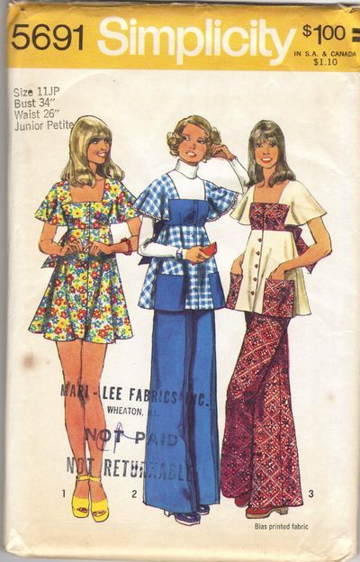 70s Sewing Patterns, 70s Inspired Fashion, Pants Sewing Pattern, Vintage Dress Patterns, Smock Top, Simplicity Sewing, Simplicity Sewing Patterns, Sewing Pattern Sizes, Simplicity Patterns