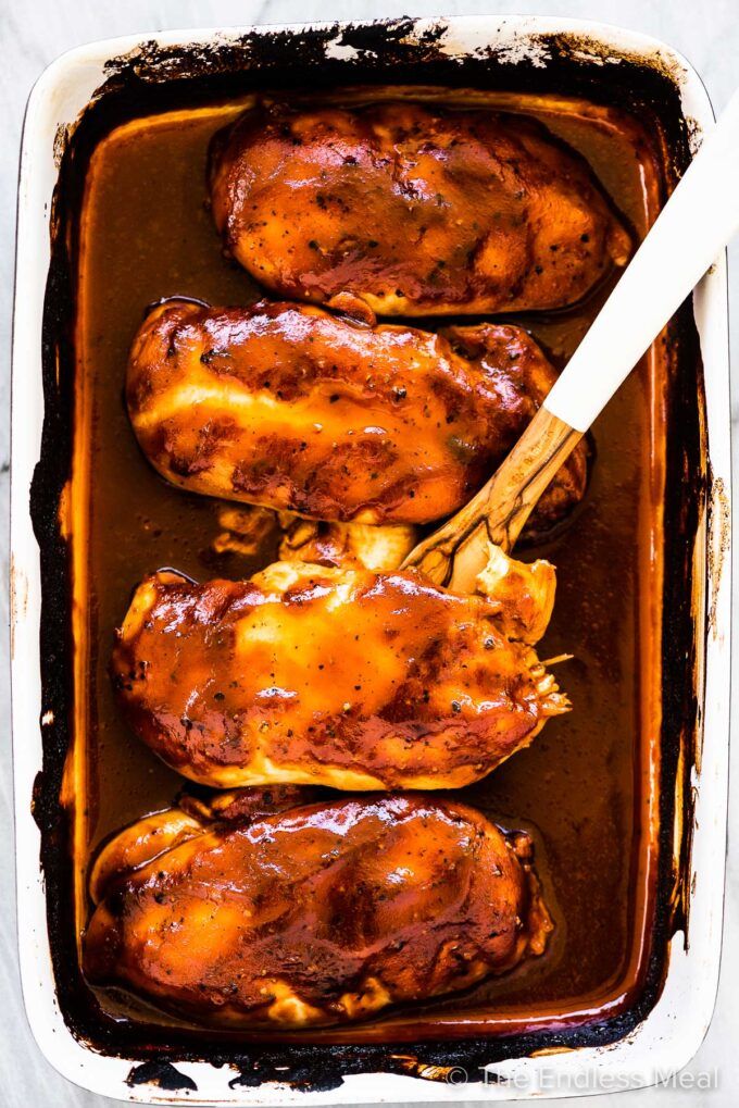 Bbq Chicken Breast Recipes, Bbq Boneless Chicken Breast, Barbecue Chicken In The Oven, Oven Baked Bbq Chicken Breast, Baked Bbq Chicken Breast, Barbecue Chicken Breast Recipes, Bbq Baked Chicken Breast, Baked Bbq Chicken Thighs, Baked Bbq Chicken Recipes