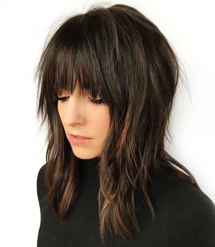 Below The Shoulder Shag Cut With Bangs Medium Shaggy Hairstyles, Free Hairstyle, Modern Shag Haircut, Medium Shag Haircuts, Shaggy Bob, Hairstyle Trends, Natural Wavy Hair, Shag Hairstyles, Classic Hairstyles