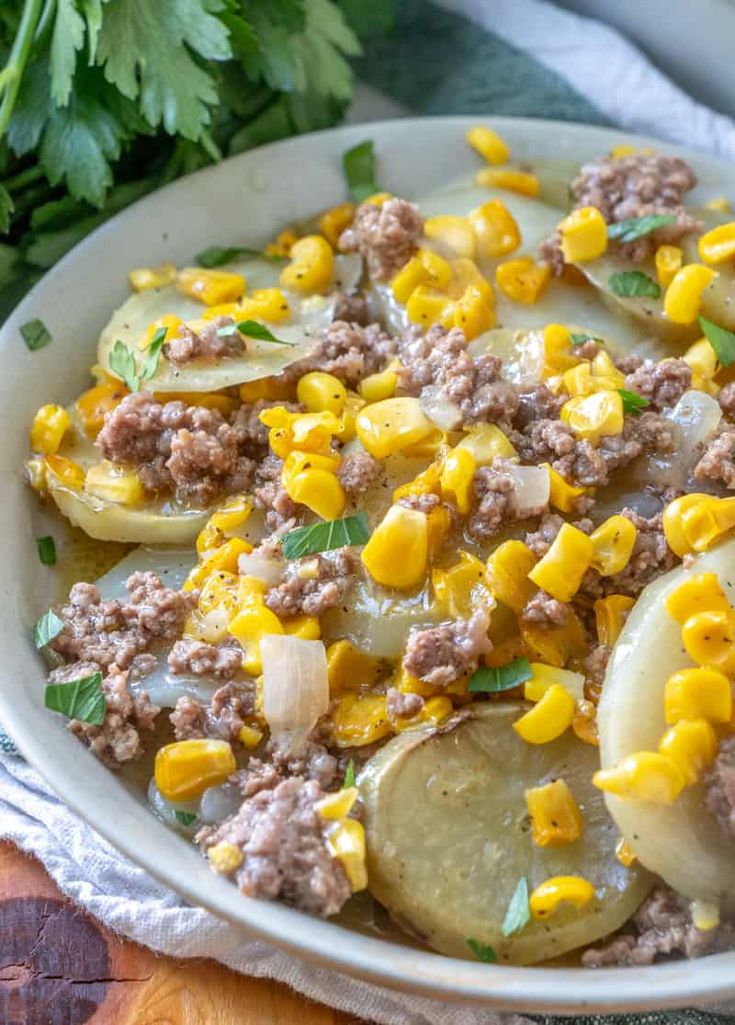 Hamburger Casserole - Tornadough Alli | Recipe | Hamburger casserole