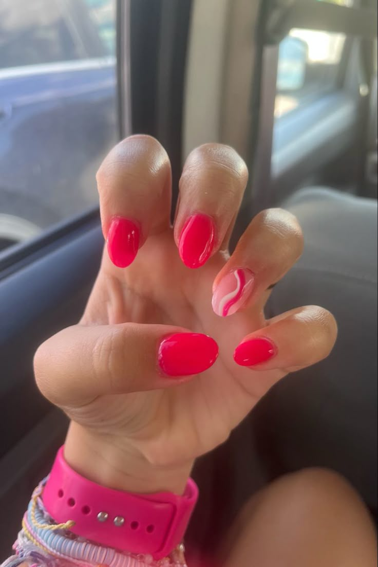 Bright Summer Acrylic Nails Almond Short, Nails Short Simple Design, Nails With Design On One Nail, Pink Design Nails Short, Summer Square Nails Short, Nails Tips Color, Hot Summer Nails Almond, Nails Acrylic Almond Design, Manicure Ideas For Short Nails Summer