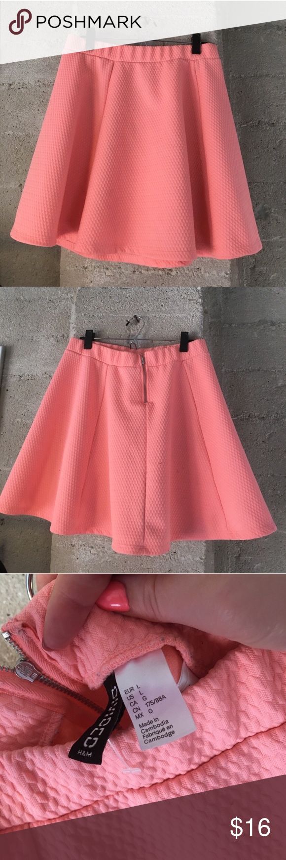 Hot pink pleated H&M skater skirt! | Pink skater skirt, Clothes design ...