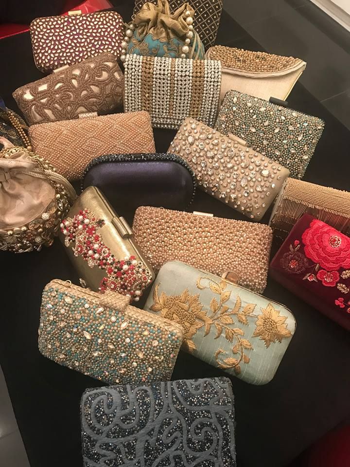 Shimmer Dhaka purses and clutches ready for wedding season! Fancy Clutch Purse, Embroidered Clutch Bag, Fancy Clutch, Wedding Gift Pack, Bridal Gift Wrapping Ideas, Wedding Gifts Packaging, Bridal Purse, Luxury Clutch, Wedding Clutch