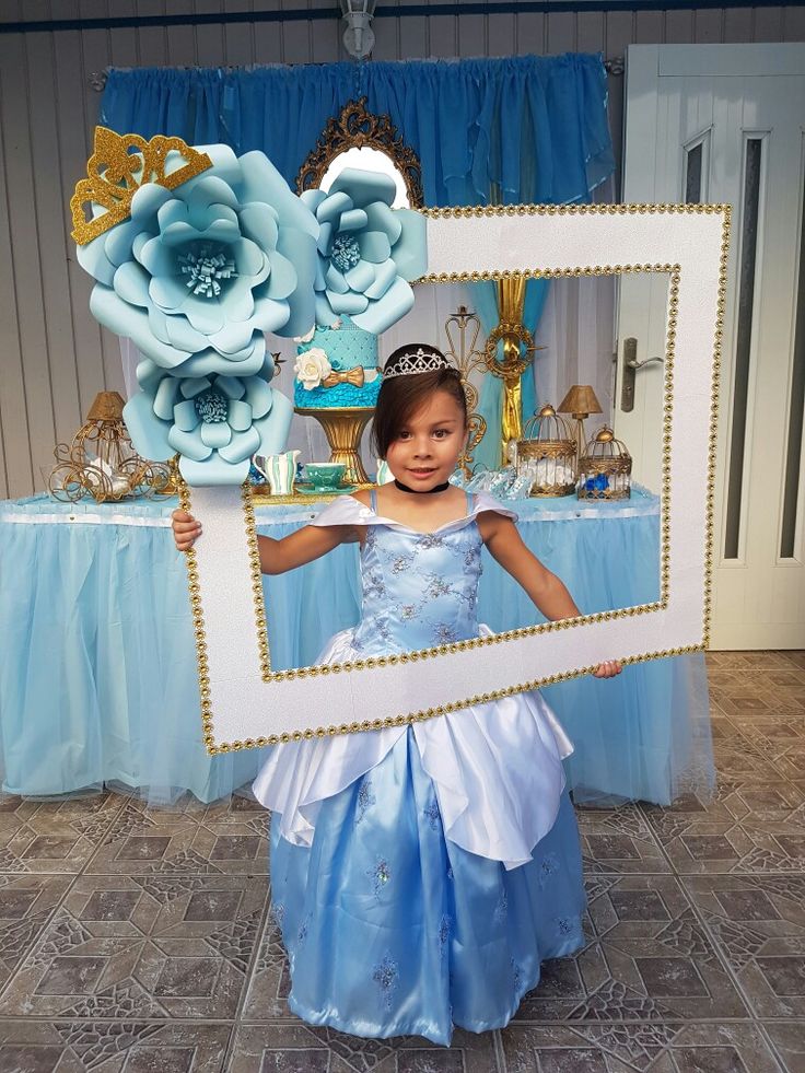 Cinderella decoration by me....€£@ Cinderella Theme Birthday, Cinderella Birthday Theme, Cinderella Decorations, Cinderella Birthday Party Decorations, Cinderella Party Decorations, Cinderella Theme, Cinderella Birthday Party, Disney Princess Birthday Party, Cinderella Party