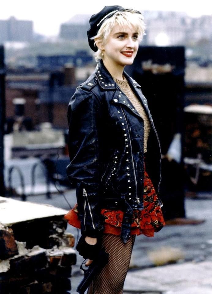 Madonna 80s Outfit, Madonna 80s Fashion, Madonna Outfits, 80s Punk Fashion, Stile Punk Rock, Madonna Material Girl, 80s Rock Fashion, Madonna Fashion, Look 80s