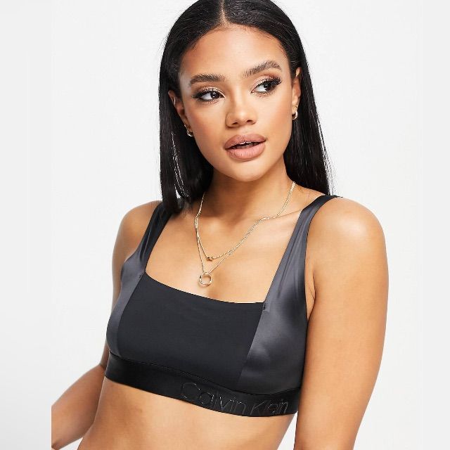 Gloss Wet Look Square Neck Unlined Bralette In Black Bra By Calvin Klein Cute And Comfy Non-Padded Cups Elasticated Underband Branded Taping. Calvin Klein Sports Bra, Cotton Sports Bra, Calvin Klein Bralette, Signature Fragrance, Plus Swimwear, Black Bralette, Black Bra, Wet Look, Calvin Klein Black