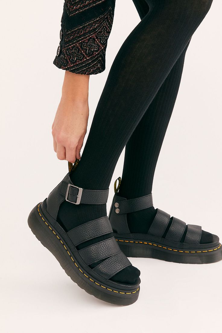 Outfits With Doc Martens Chelsea Boots, Dr Marten Sandals Outfit, Dr Martens Clarissa Ii, Dr Martens Clarissa, Doc Marten Sandals, Sandals With Socks, Dr Martens Sandals, Boots 2020, Doc Martens Outfit