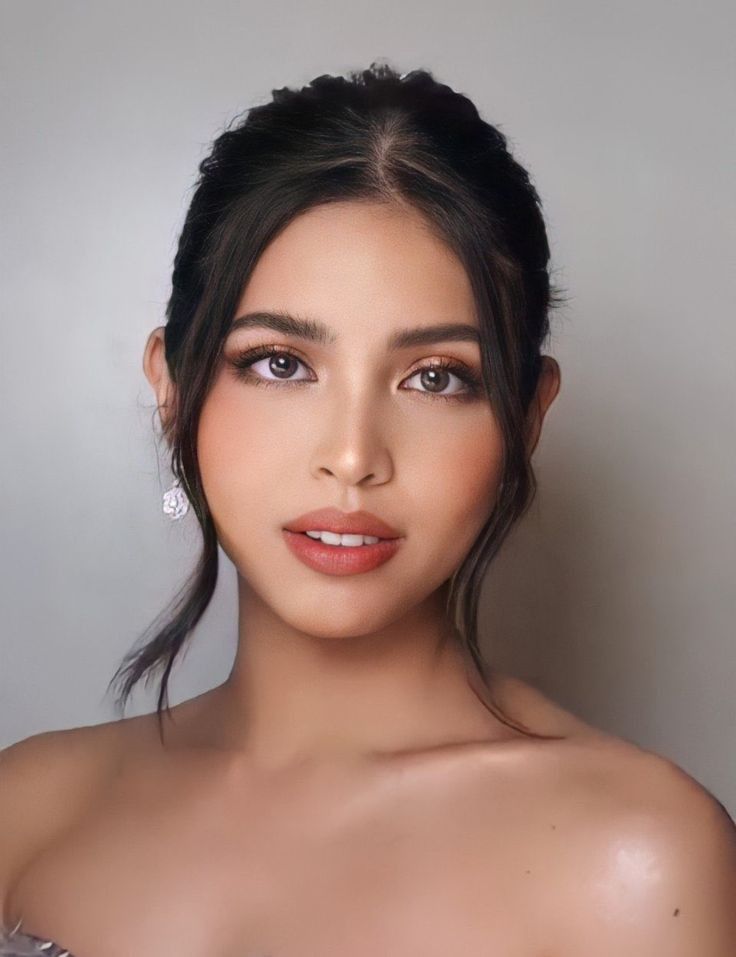 Graduation Makeup Tan Skin, Filipino Wedding Makeup The Bride, Filipina Bride Makeup, Wedding Makeup Filipino Brides, Graduation Make Up Look For Filipina, Make Up For Morena Skin Filipina, Tan Asian Makeup, Filipina Makeup, Natural Bronze Makeup