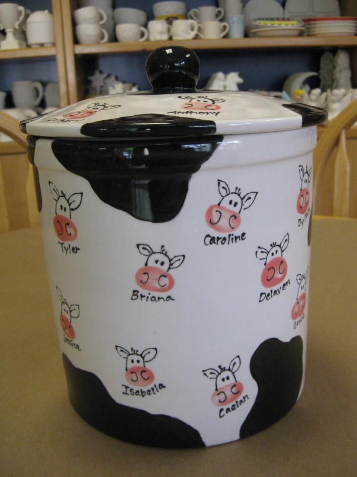 a black and white cow pattern ceramic crock pot