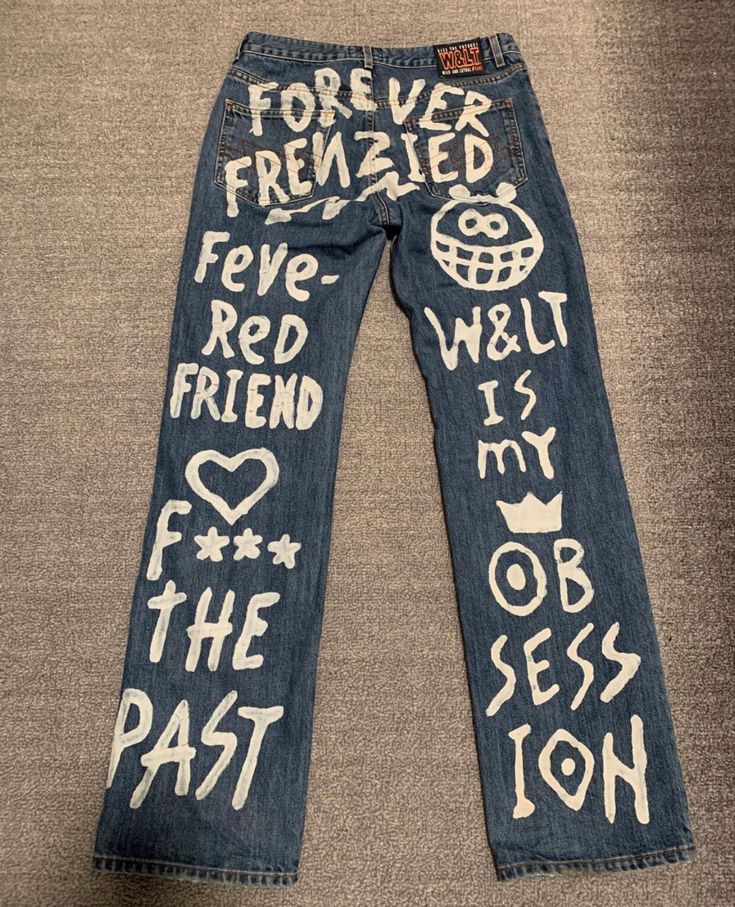 Bad Friend Jeans, Stylish Jeans For Men, Mens Inspo, Ashley Banks, Band Au, Custom Jeans, Stylish Jeans, Jeans Logo, Cute Fits