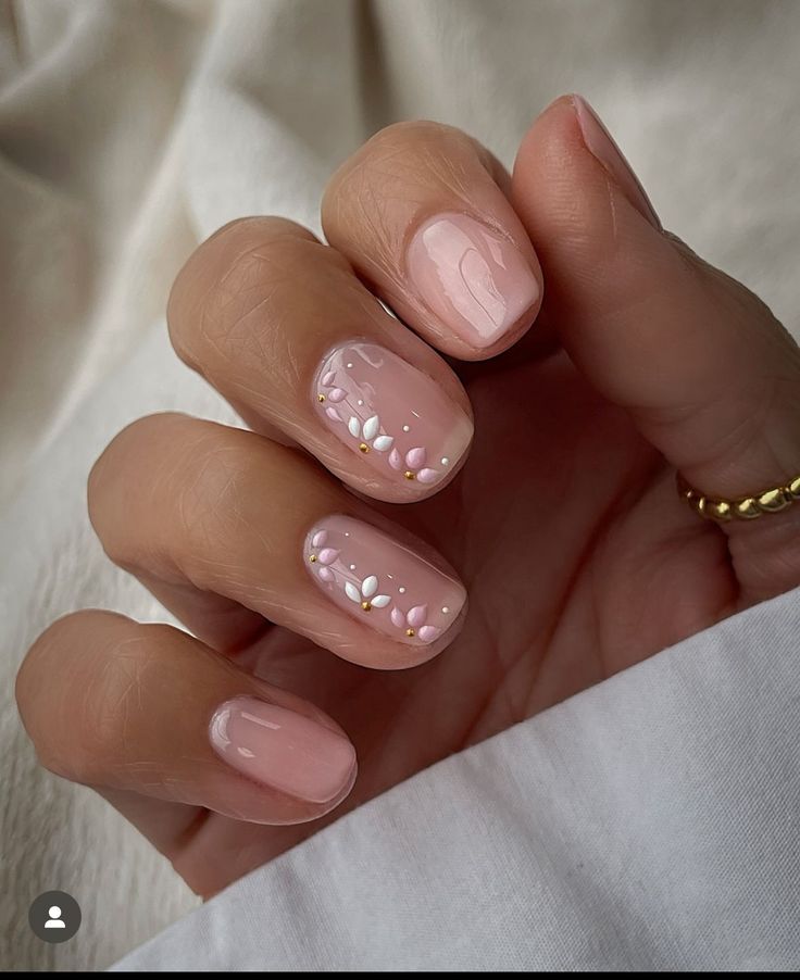 Bridesmaid Pink Nails, Biab Designs Ideas Short, Cute Nails Acrylic 2024 Simple, Biab Nails Inspiration Short, Pink Biab Nails, Biab Nails Inspiration, Biab Designs, Biab Nail Art, Ongles Rose Pastel