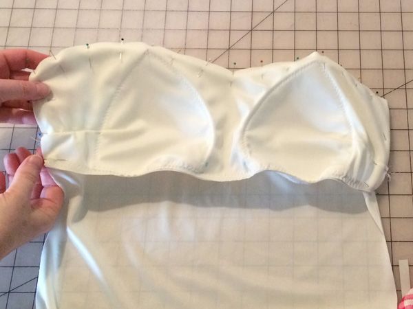 Bombshell Swimsuit, Best Swimsuits, Cute Swimsuits, How To Sew, Shelf Bra, Bra Cups, Sewing Tutorials, Diy Clothes, Bathing Suits