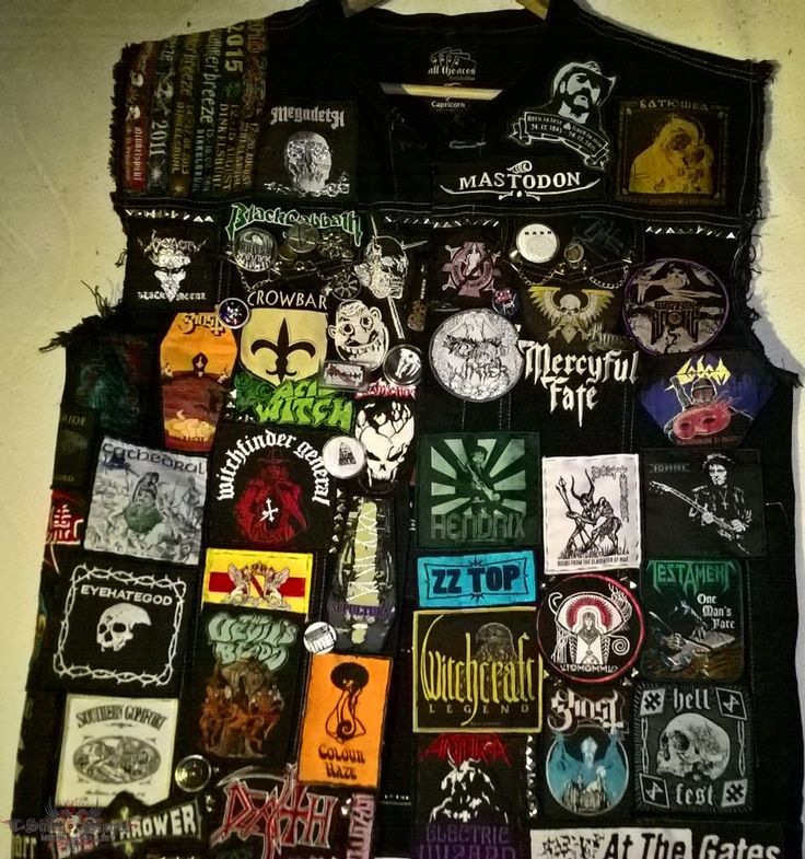 Zordid's Kutte Front Goth Dude, Roll Clothes, Battle Vest, Battle Jackets, Metal Jacket, Makeup Room Decor, Battle Jacket, Makeup Room, Thrash Metal