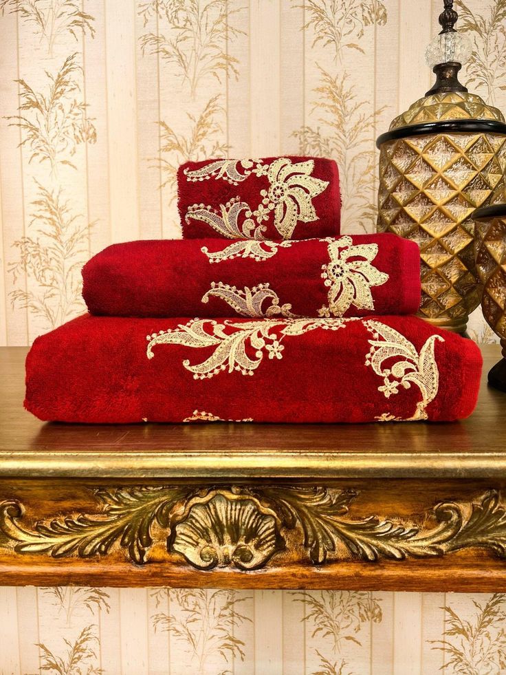 Made of 70% Bamboo and 30% Turkish Cotton, these towels will surprise you with their softness and craftsmanship. Carefully hand-placed crystal stones over the embroidery lace will bring light and chicness to your space.  The set includes 3 towels in different sizes (Washcloth, Hand Towel and Bath Towel).  You can use them in everyday use and also for decoration. Key Features: - Luxurious & Elegant - Fluffy & Plush - High-Quality Fabric - Super Absorbent - Handmade - Trendy & Cozy - Washes Well - Durable - 100% Organic Materials - Super Soft - Quick Dry - No Mildew Smell - Eco-Friendly - Naturally Dyed The Towel Set includes :  1 x Washcloth (30 x 50 cm - 11,8 x 19,7 in) 1 x Hand Towel (50 x 90 cm - 19,7 x 35,4 in) 1 x Bath Towel (90 x 150 cm - 35,4 x 59 in) Could be used as Bathing Towels, Embroidery Towels, Bamboo Towels, Towel Embroidery, Spa Towels, Decorative Towels, Luxury Towels, Embroidery Lace, Bath Towel Sets, Vintage Embroidery