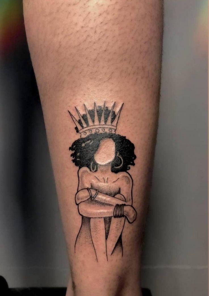 a woman with a crown on her head is sitting in the middle of a leg