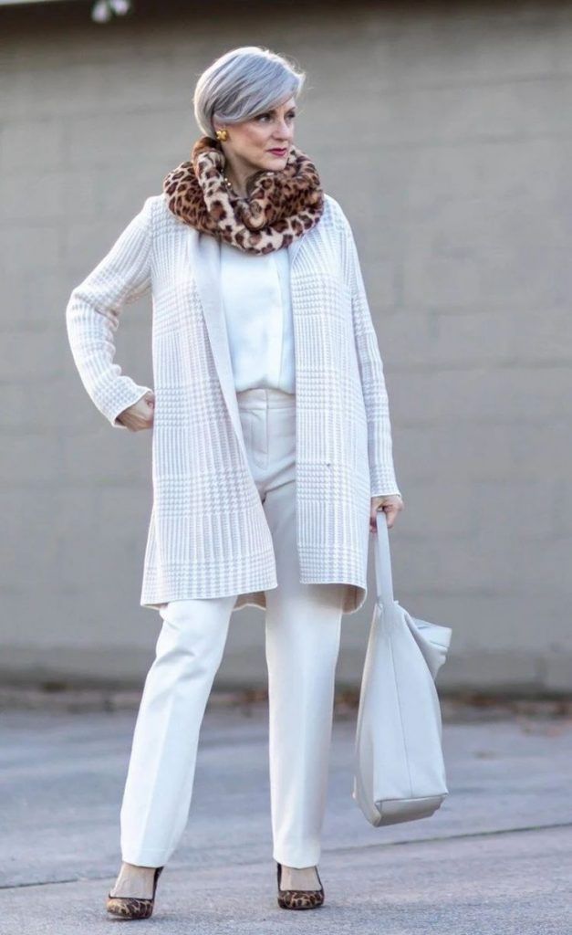 Wrap Dress Over 50, Winter Whites, Beth Djalali, Chic Over 50, Mode Ab 50, Style At A Certain Age, Winter White Outfit, Stylish Outfits For Women Over 50, Monochromatic Fashion