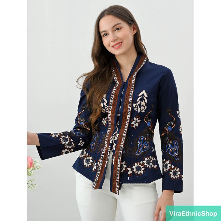 model tunik batik untuk orang gemuk agar terlihat langsing Mode Batik, Outer Batik, Kondangan Outfit, Batik Blouse, Blouse Designer, Outer Women, Batik Design, Batik Fashion, Batik Dress